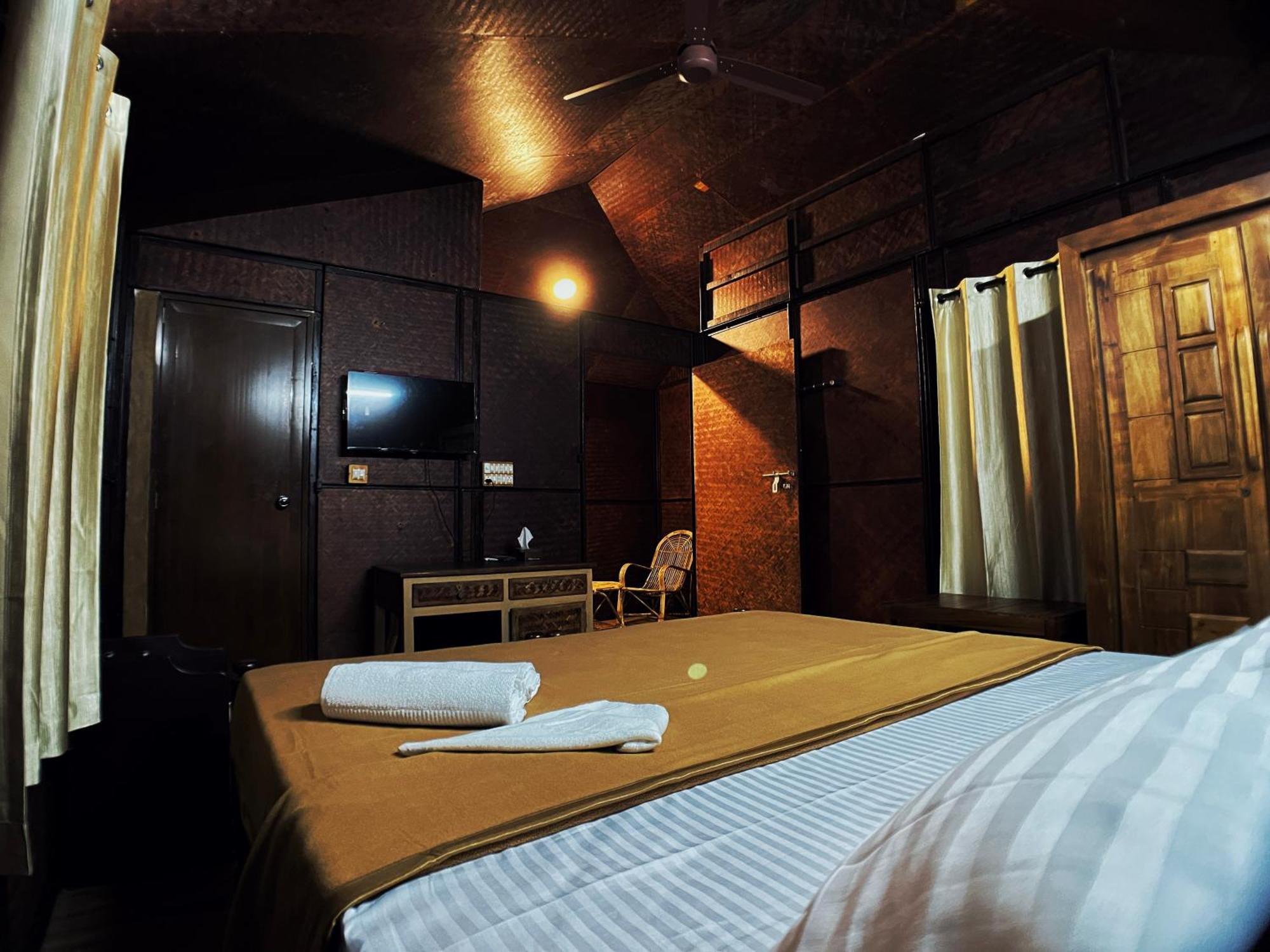 Mahout Resort Wayanad - An Experiential Jungle Stay With Waterfall Kalpatta Buitenkant foto